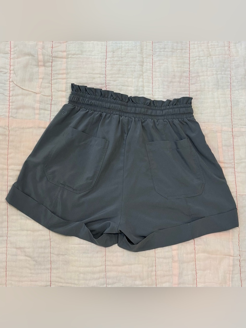EUC Zella High Rise Camp Shorts, Women XS, Gray, Elastic Drawstring Rolled Cuffs - Picture 5 of 12